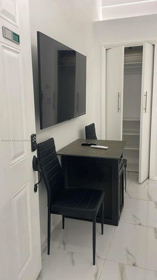 Photo of Listing #A11902870