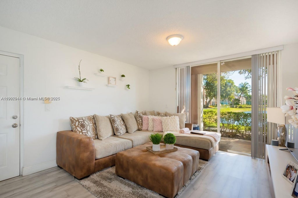 12160 Saint Andrews Pl 108, Miramar