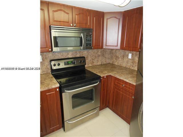 8335 Sw 152 Av B-308, Miami