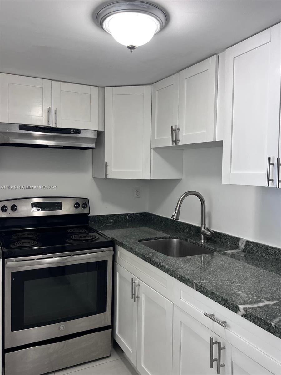 7820 Ne Bayshore Ct 206, Miami