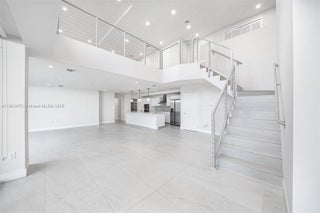 Photo of Listing #A11903075