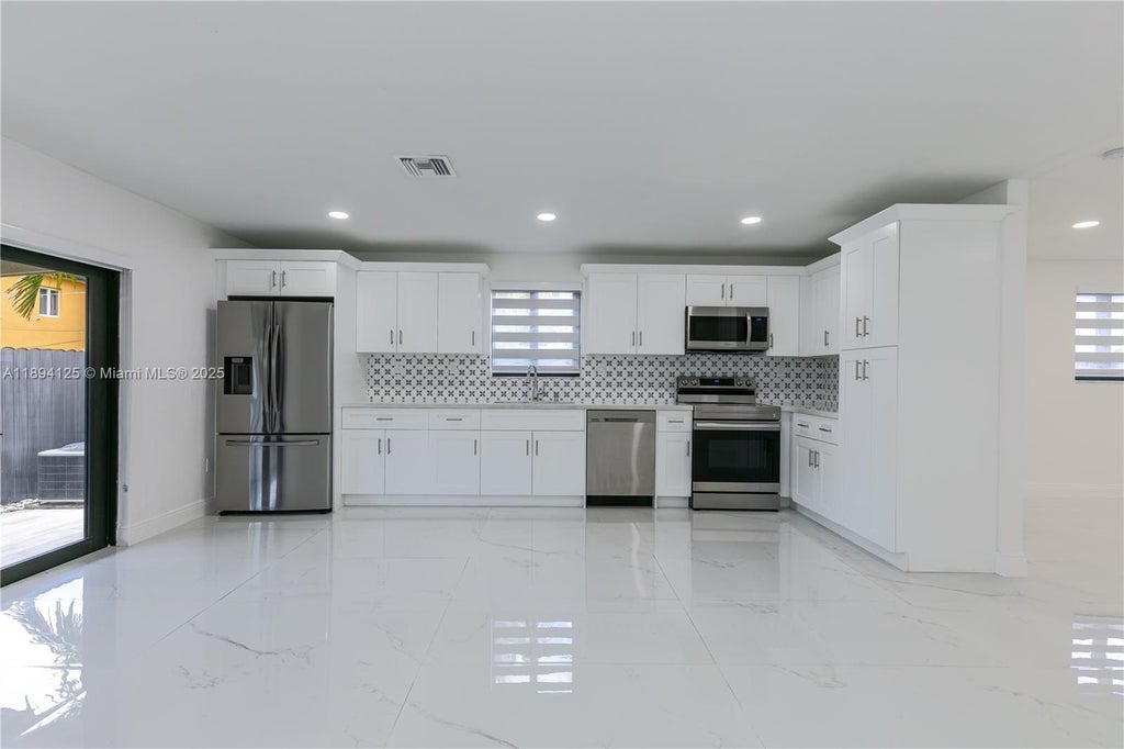 3612 Sw 15th St 3612 Duplex, Miami