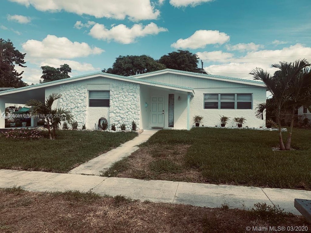 1172 Nw 44th Ter, Lauderhill