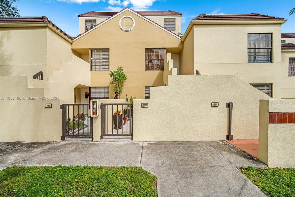 12937 Sw 88th Ln A102, Miami