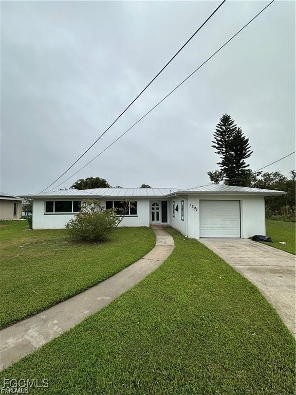 1292 Thompson St, North Fort Myers