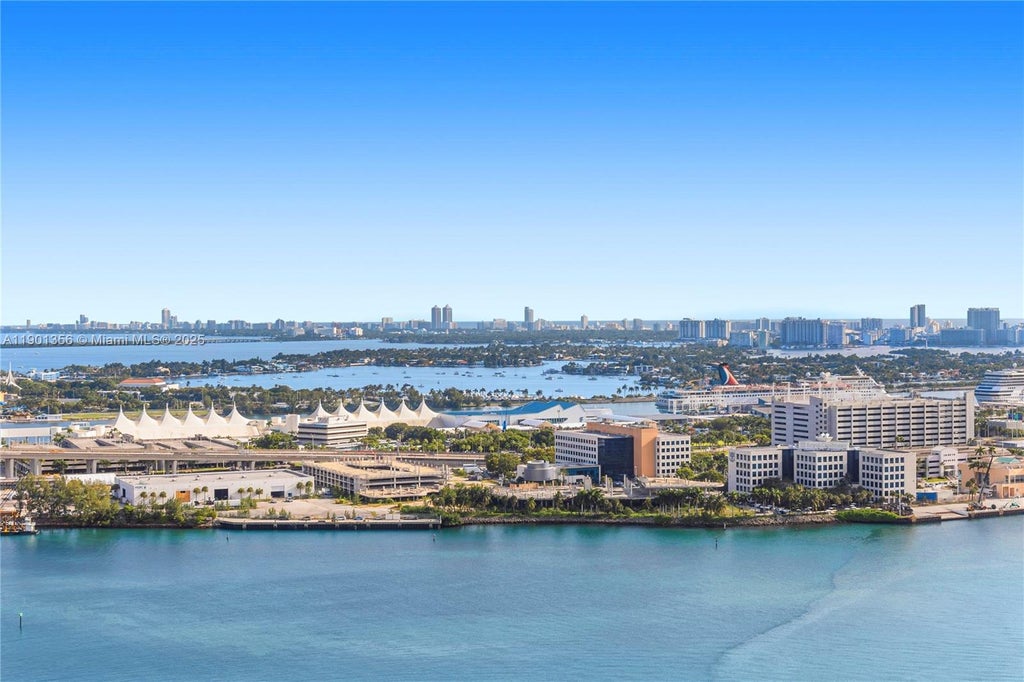 335 S Biscayne Bl 3404, Miami