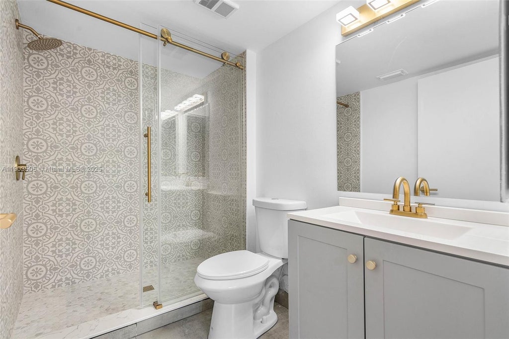 8721 Wiles Rd 105, Coral Springs