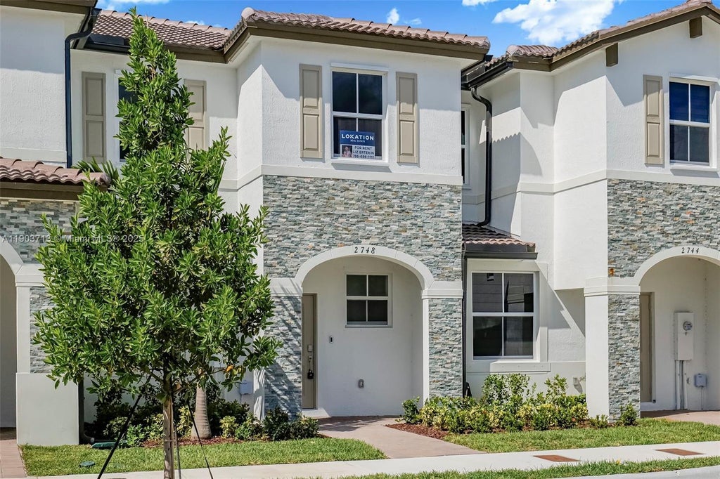 2748 Se 26 Ave 2748, Homestead