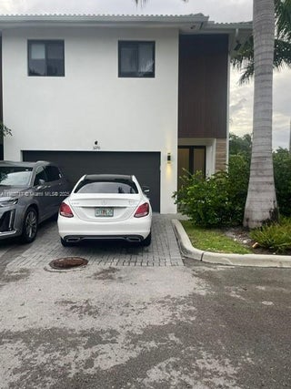 Photo of Listing #A11903717