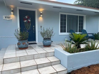 Photo of Listing #A11903744