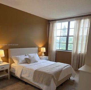 Photo of Listing #A11903669