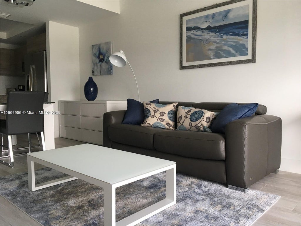 121 Ne 34th St 3011, Miami