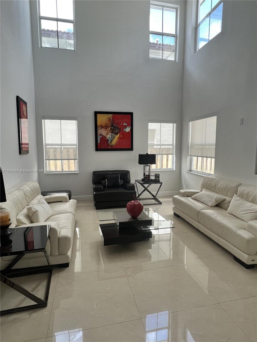 11161 Nw 77th Ter, Doral