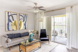 Photo of Listing #A11904310