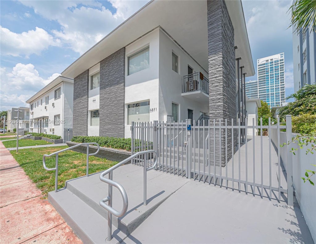 6871 Abbott Ave 4, Miami Beach