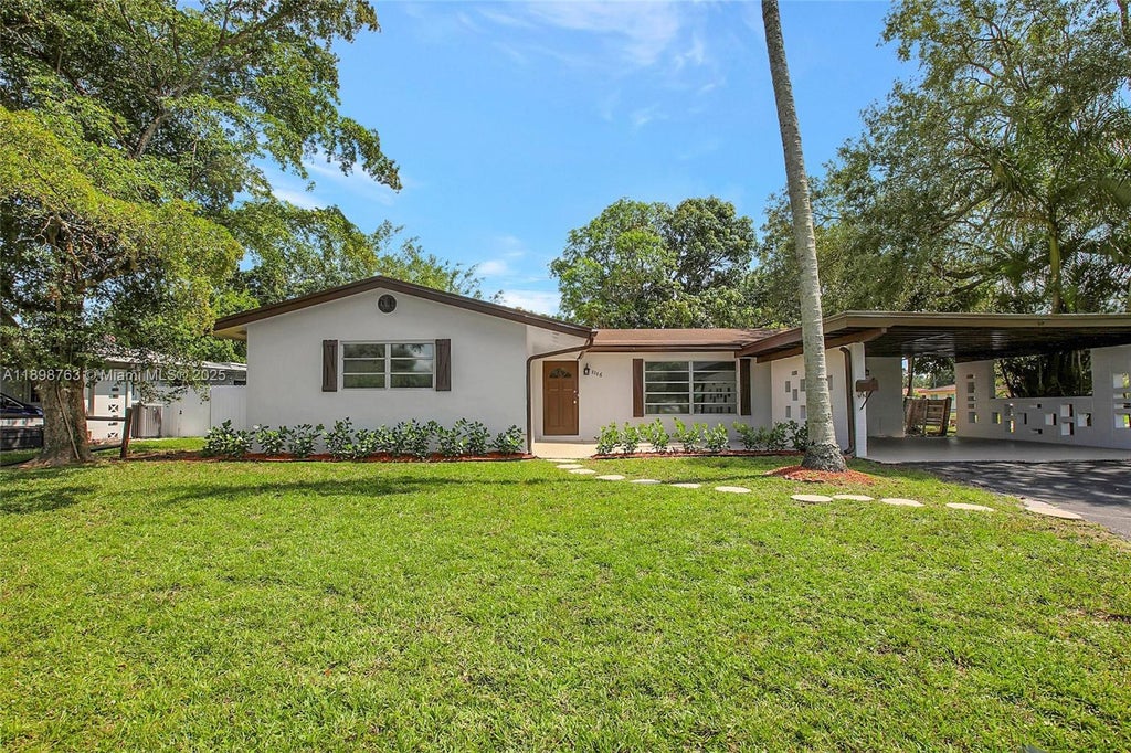 5386 Balsam Ter, Plantation