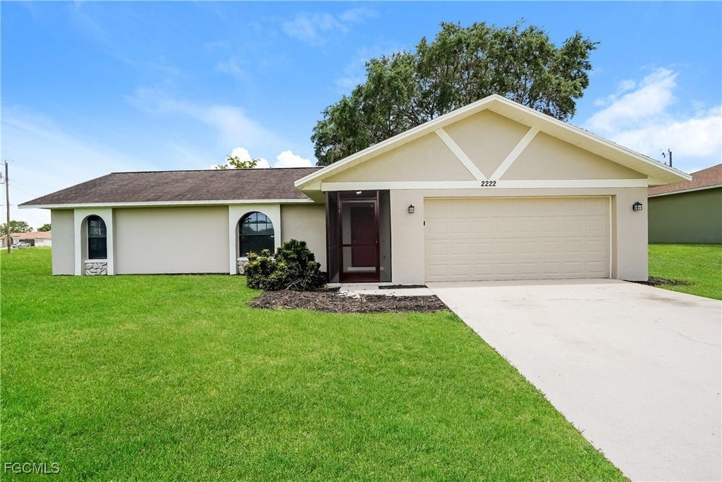 2222 Nw 2nd St, Cape Coral