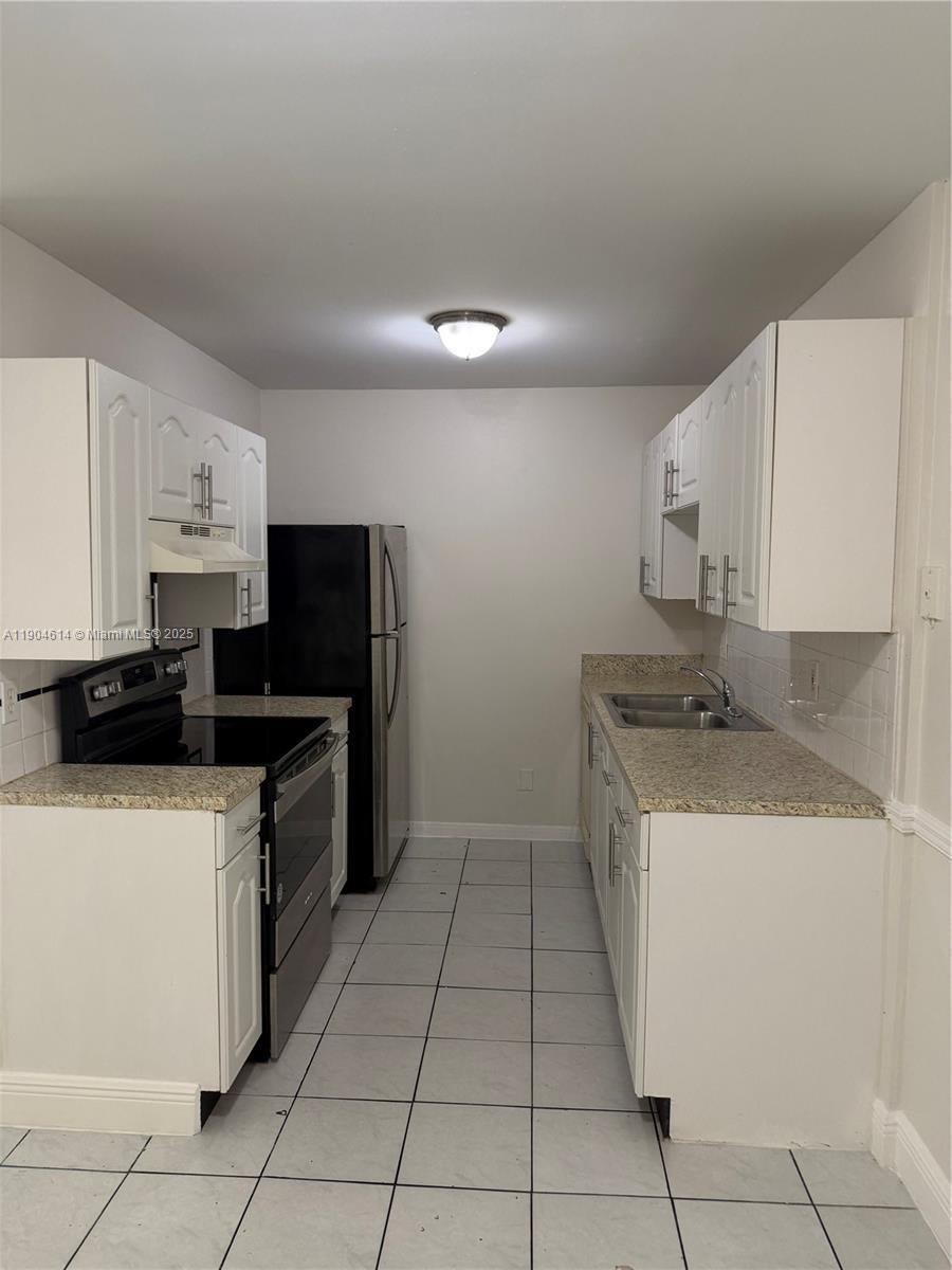 10370 Sw 220th St 118, Cutler Bay