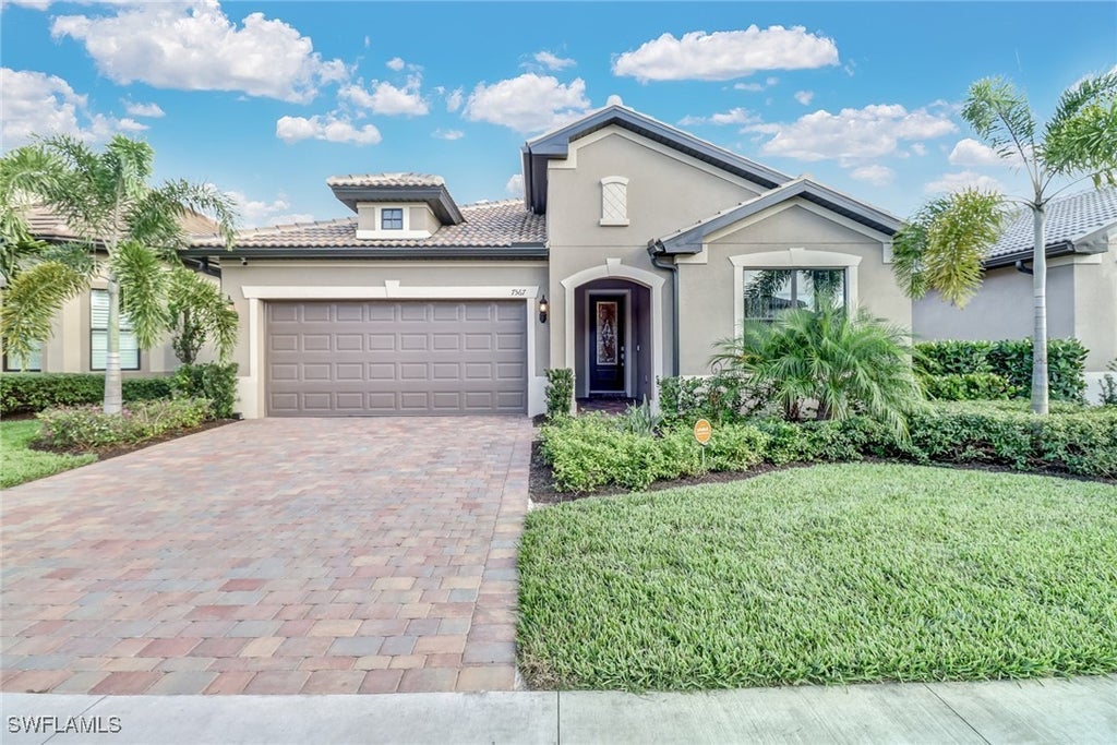 7567 Winding Cypress Dr, Naples