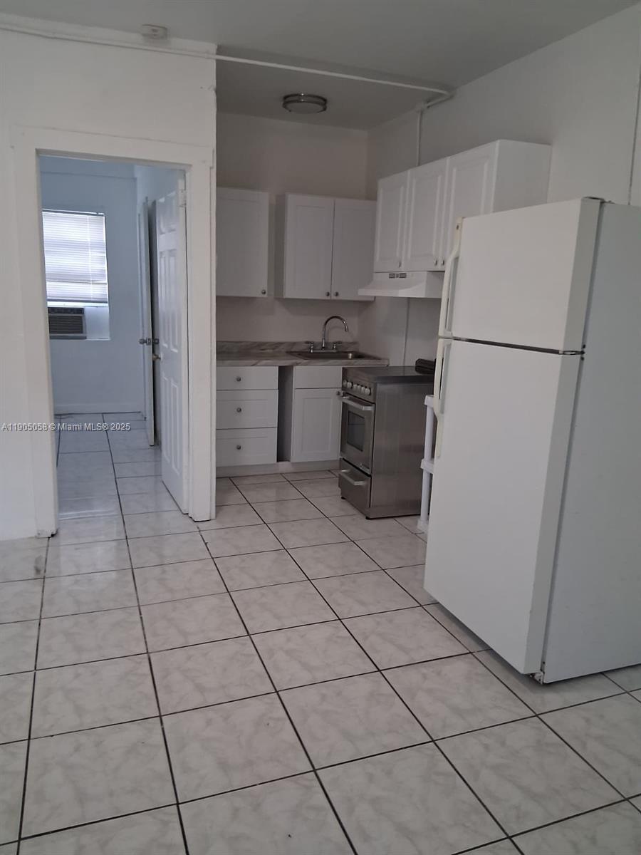 2549 Ne 190th St 3, Miami