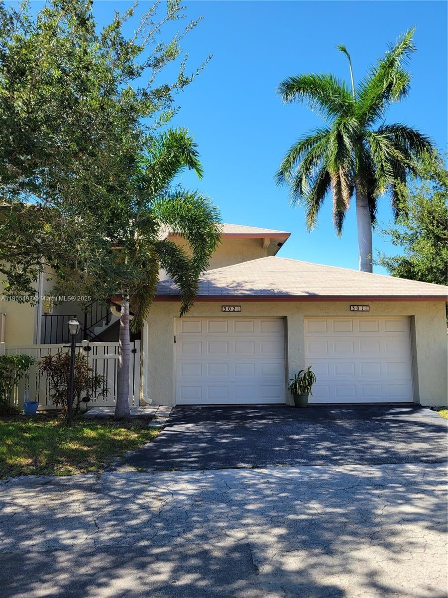 1821 Ne 40th Ct 302, Pompano Beach