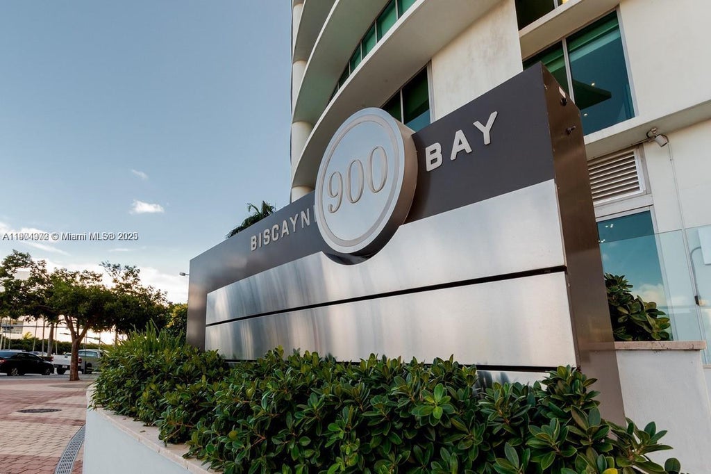 900 Biscayne Blvd 4112, Miami