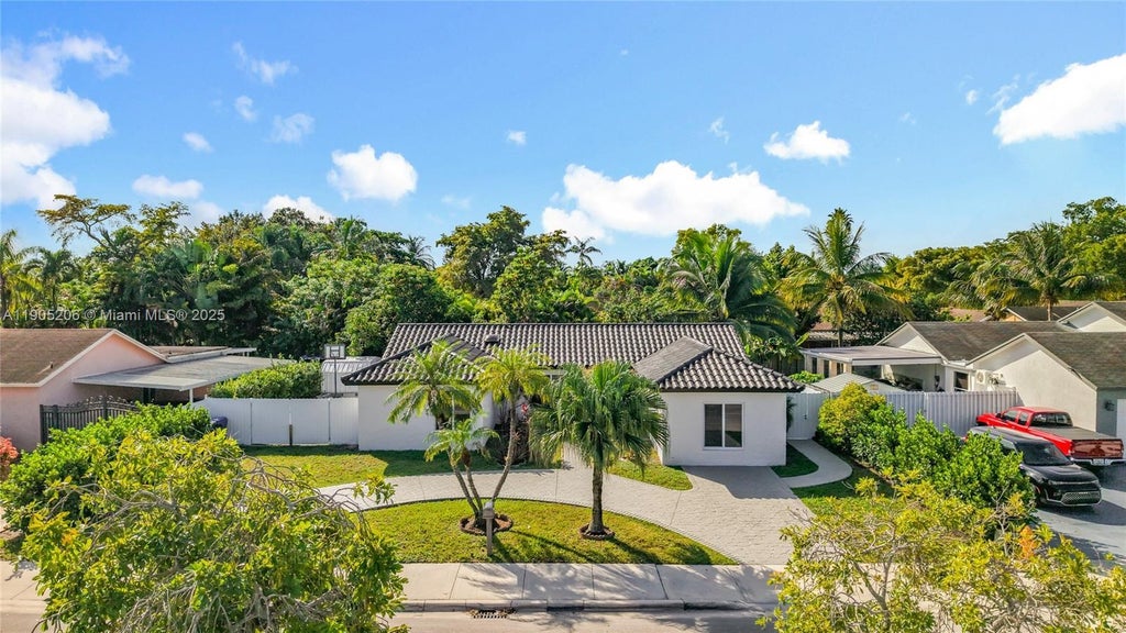 5874 Nw 199th St, Hialeah