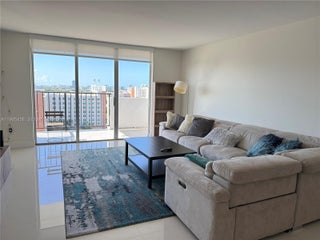 Photo of Listing #A11905456