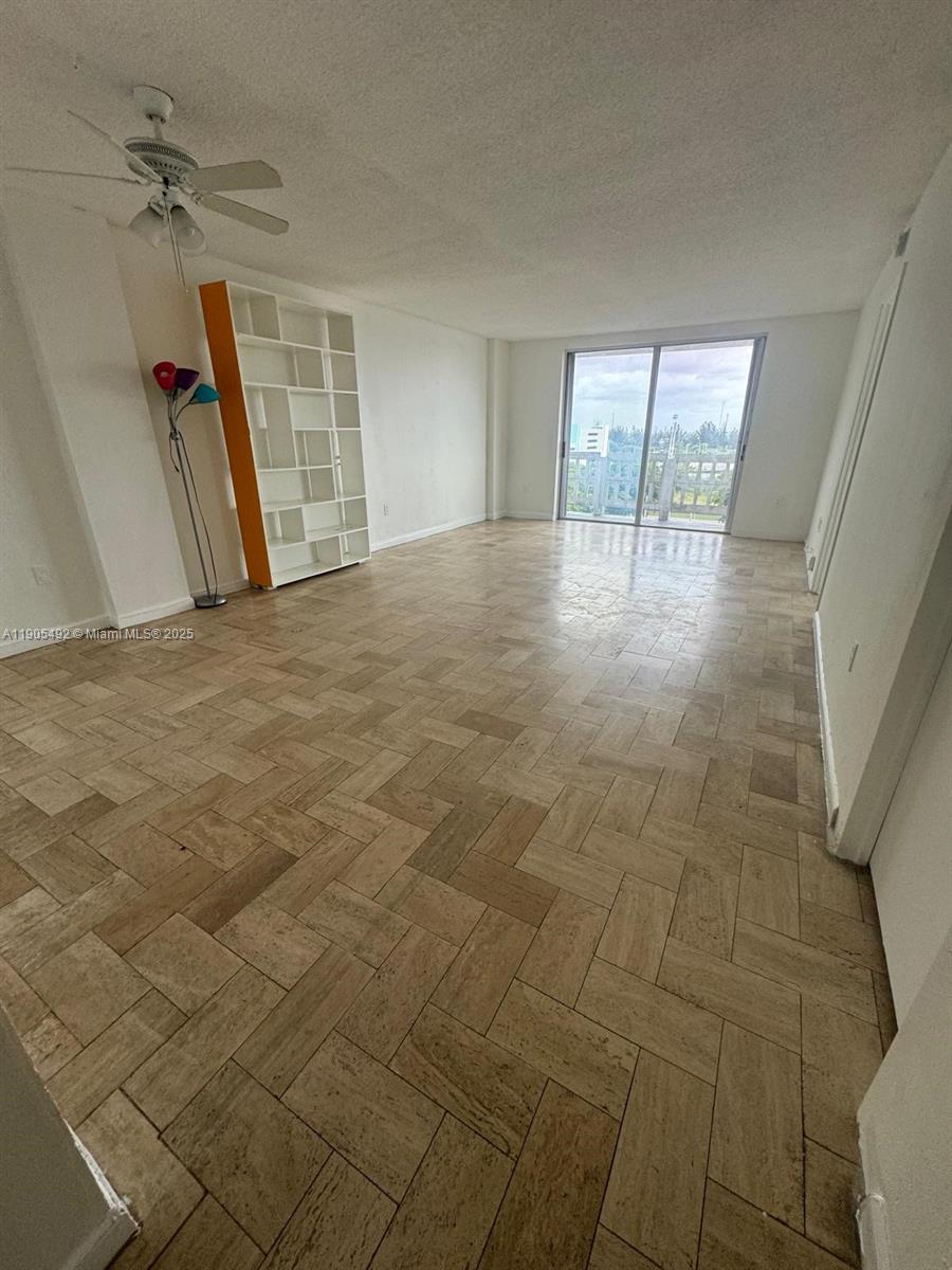 15600 Nw 7th Ave 808, Miami