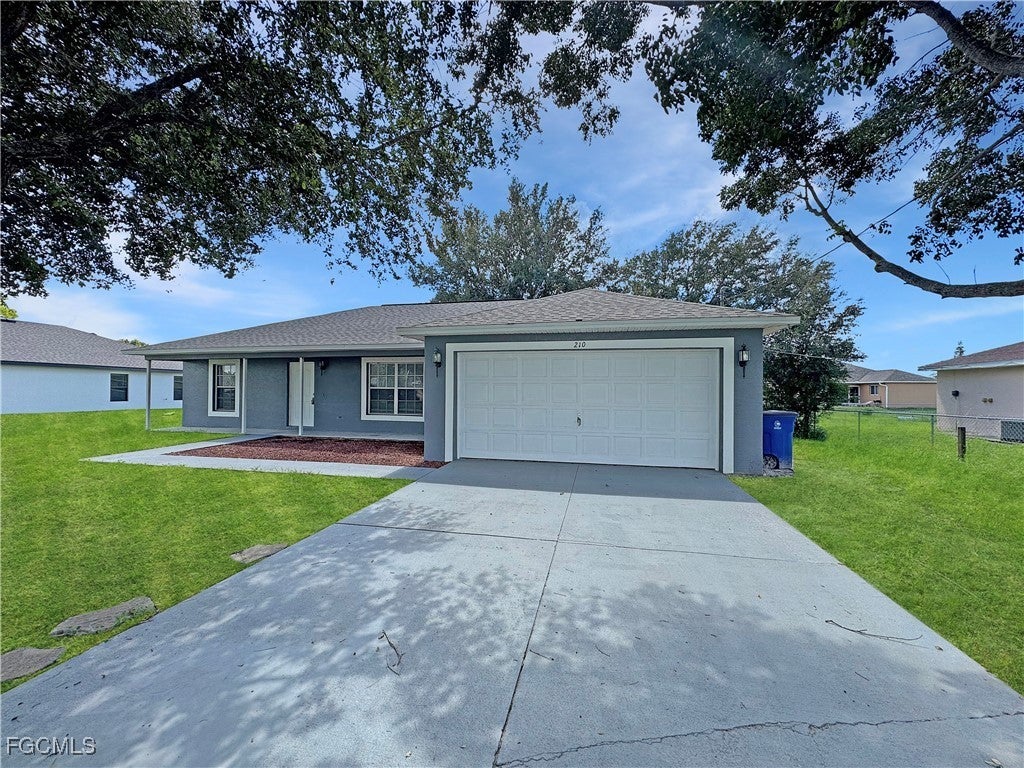 210 Manatee St, Fort Myers