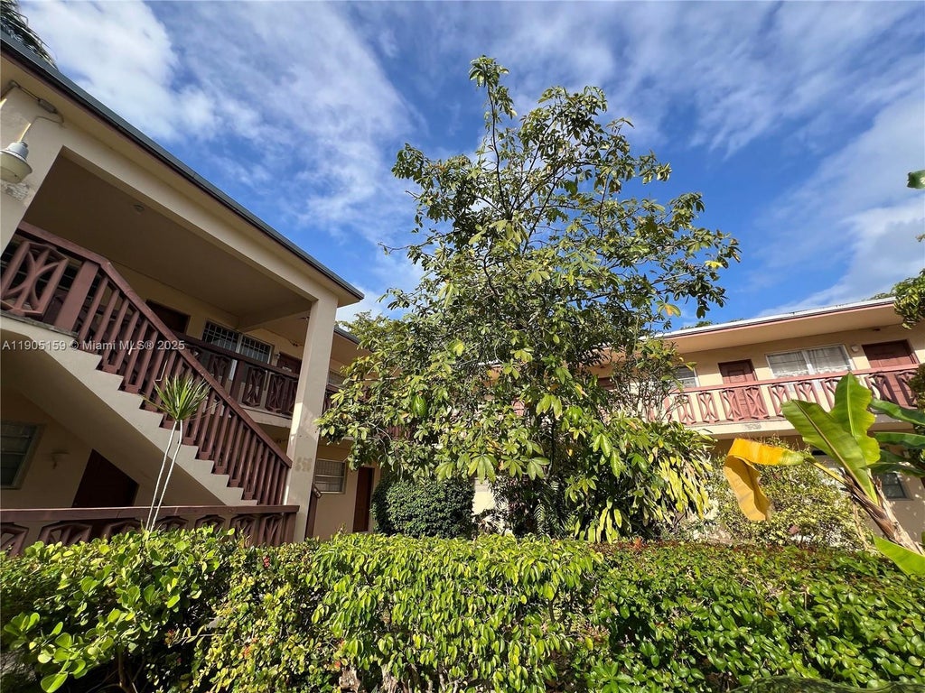 675 Sw 7th Ave 7, Miami