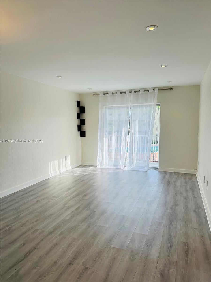 7505 Sw 82nd St 211, Miami