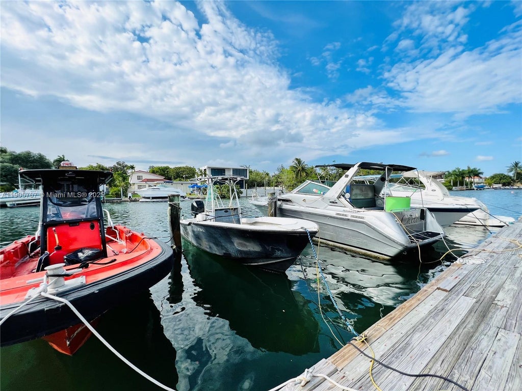 2033 Calais Dr 8, Miami Beach