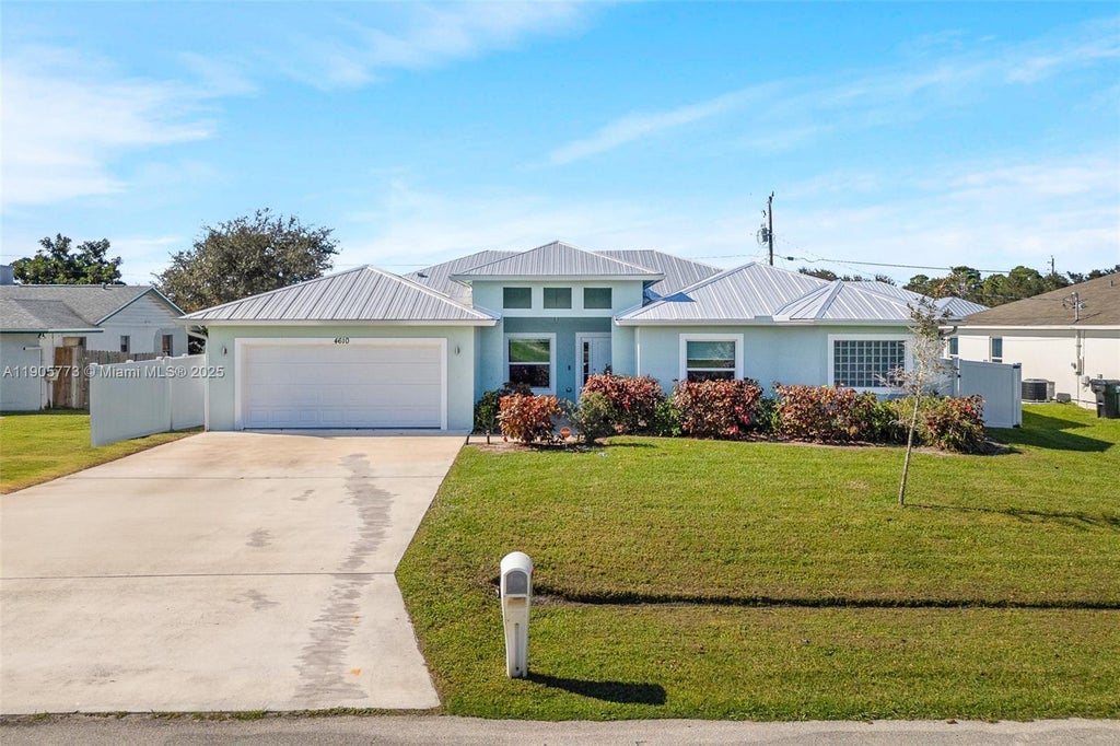 4609 Sw Pearl St, Port St Lucie