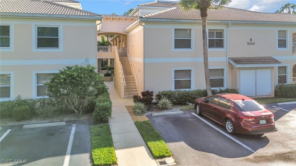 1044 Woodshire Ln B211, Naples