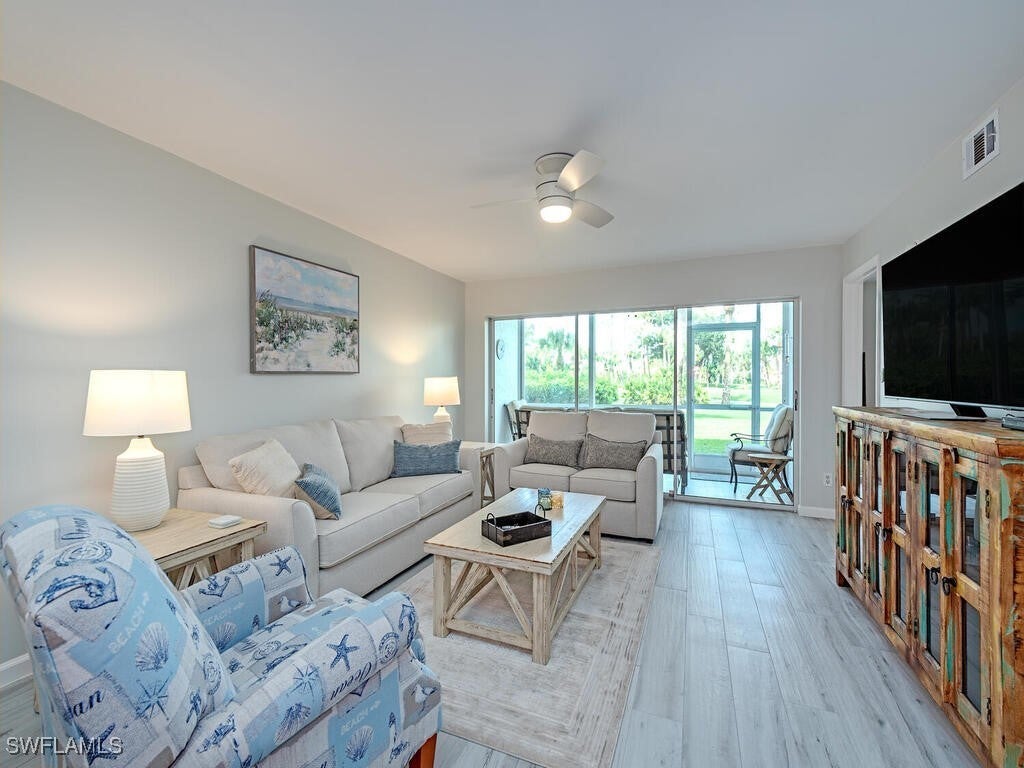 4556 Andover Way E104, Naples