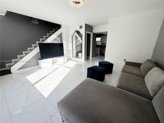 Photo of Listing #A11906080