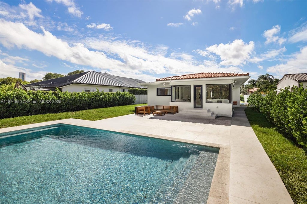 615 Sw 21st Rd, Miami