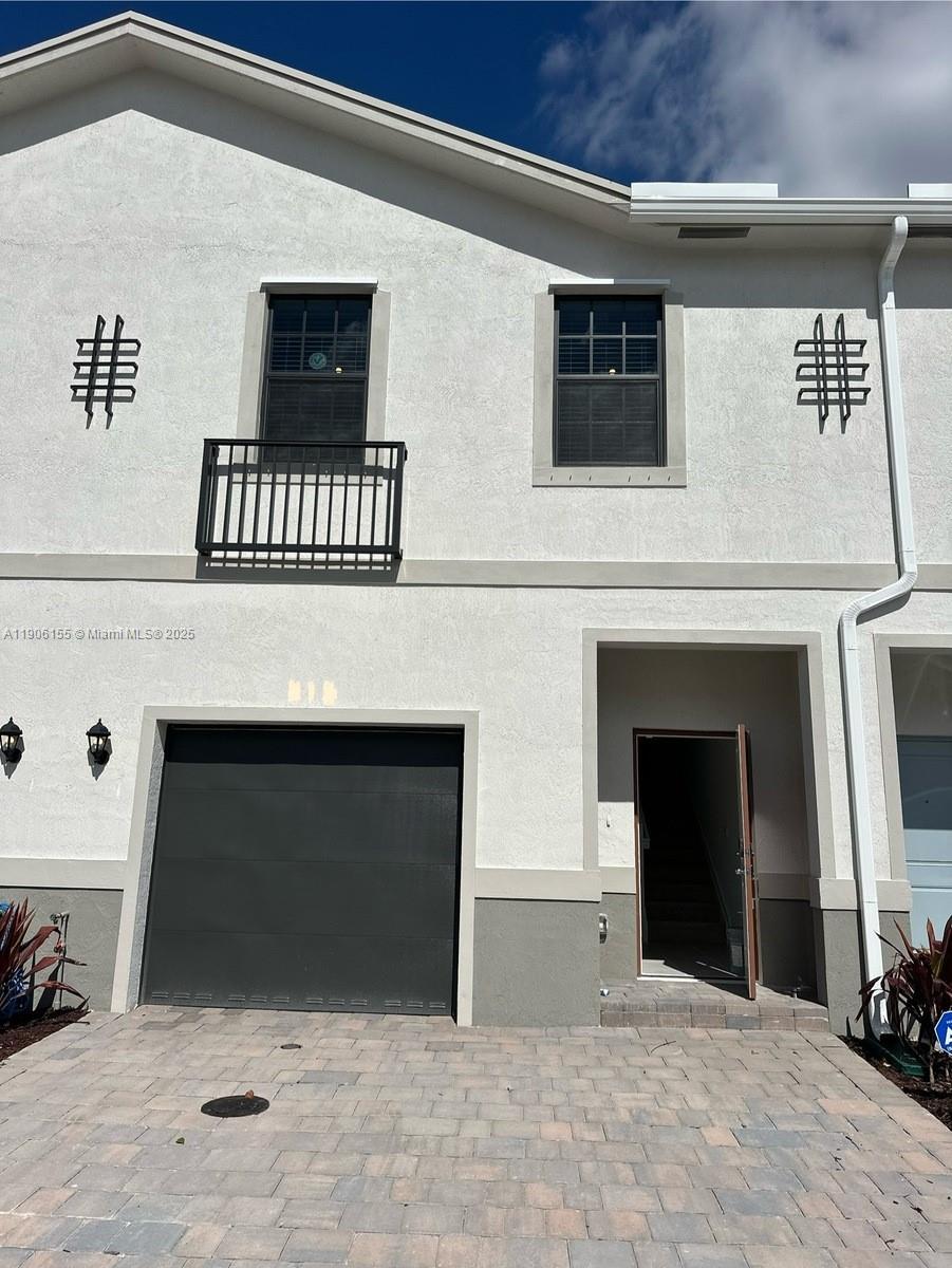 814 Sw 11th Way ., Florida City