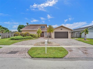 Photo of Listing #A11905754