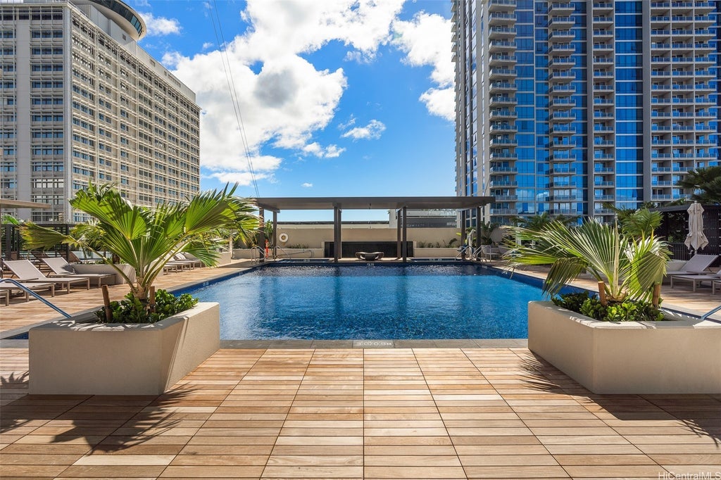 (unit #3907) 1388 Kapiolani Boulevard, Honolulu