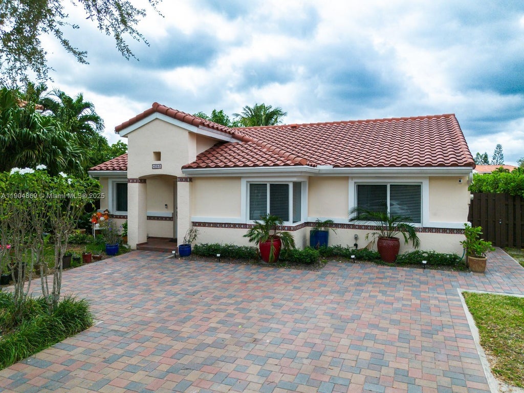 4250 Sw 149th Ct 4250, Miami