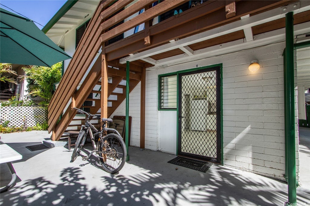 (unit #2) 1125 Hoolai Street, Honolulu
