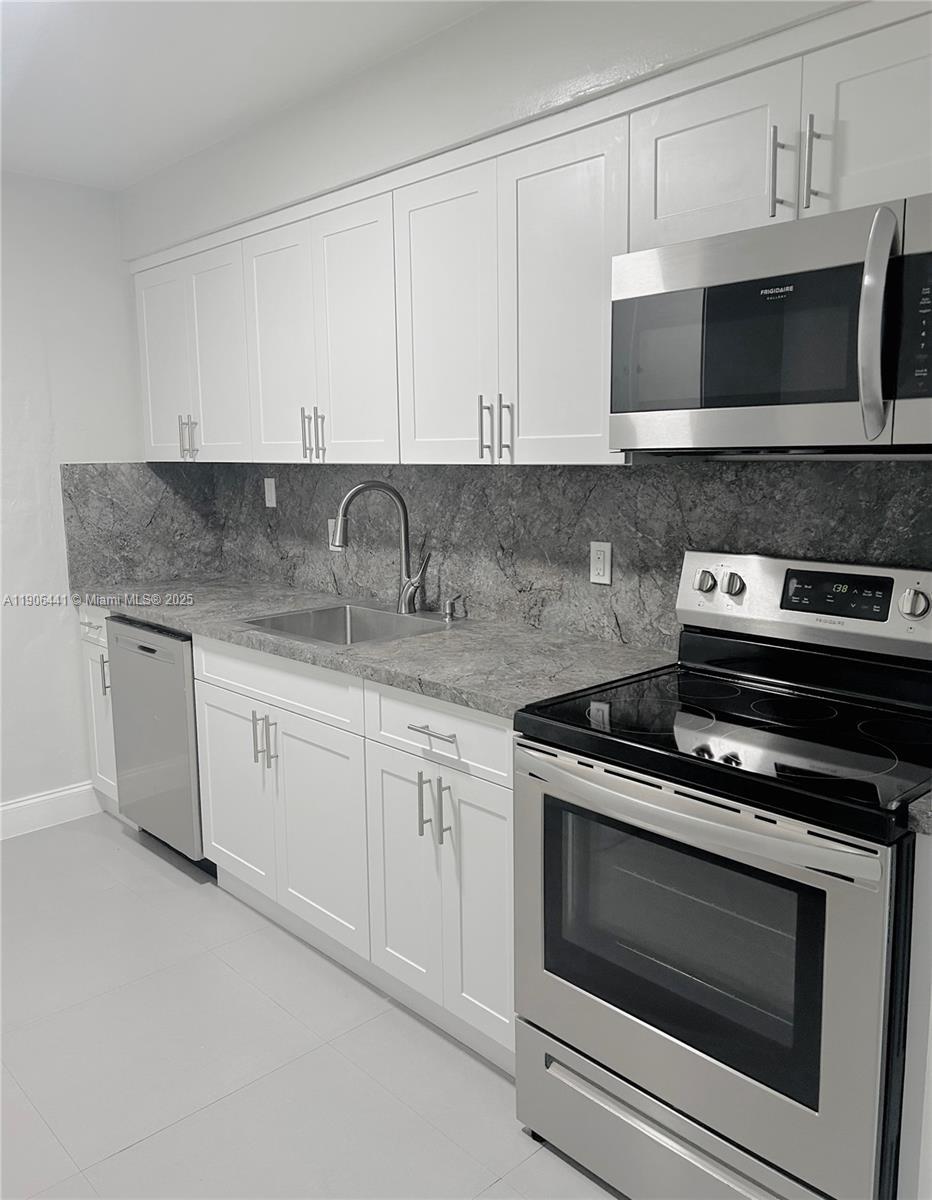 1835 Scott St A, Hollywood