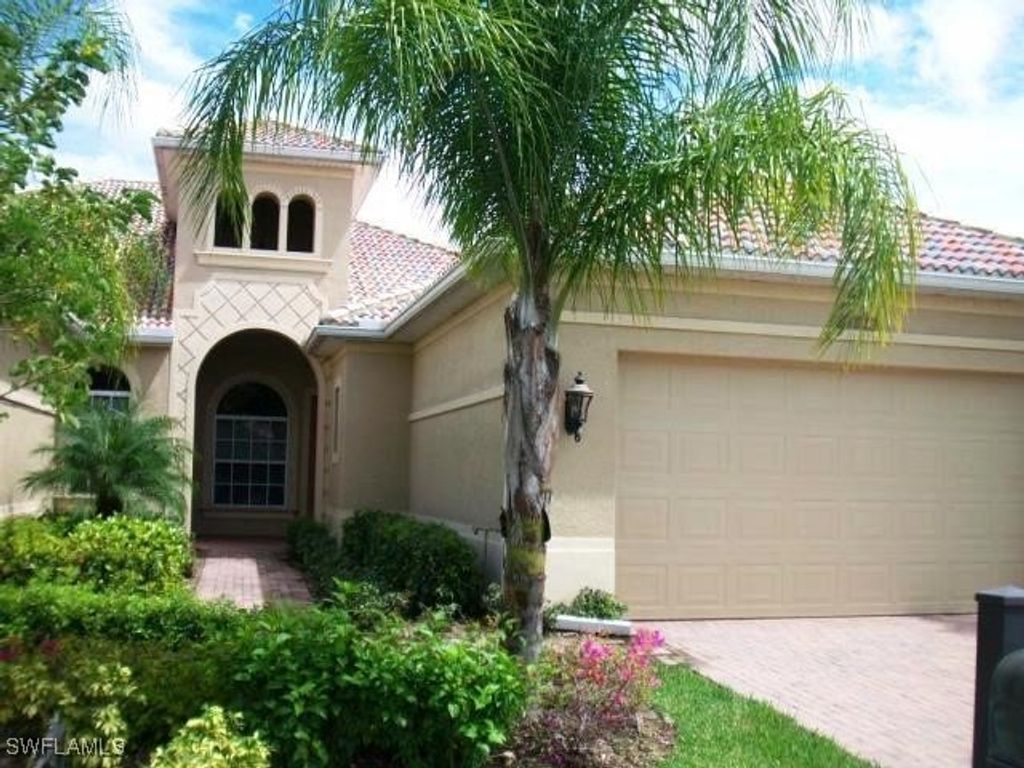 20057 Saraceno Dr, Estero