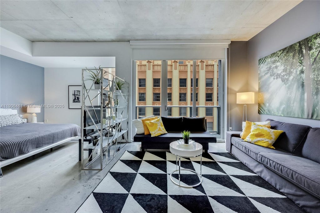 151 Se 1st St 1003, Miami