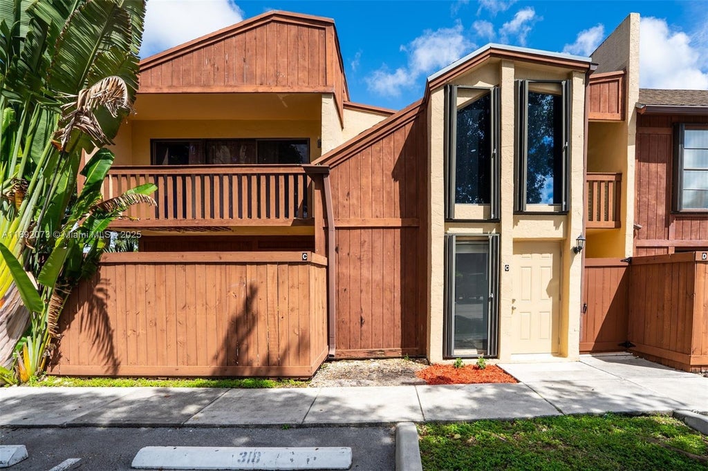 6211 Sw 116th Pl C-22, Miami