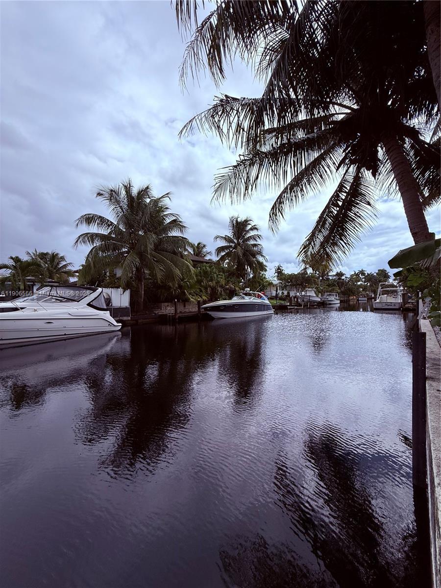 2524 Key Largo Ln, Fort Lauderdale