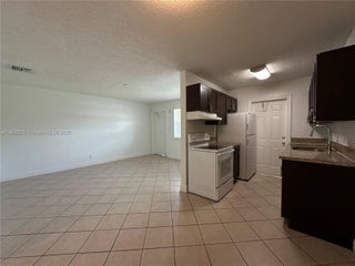 Photo of Listing #A11906576