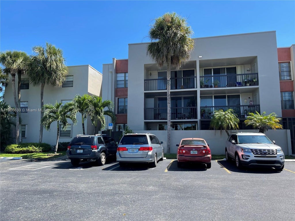 10815 Sw 112th Ave 206, Miami